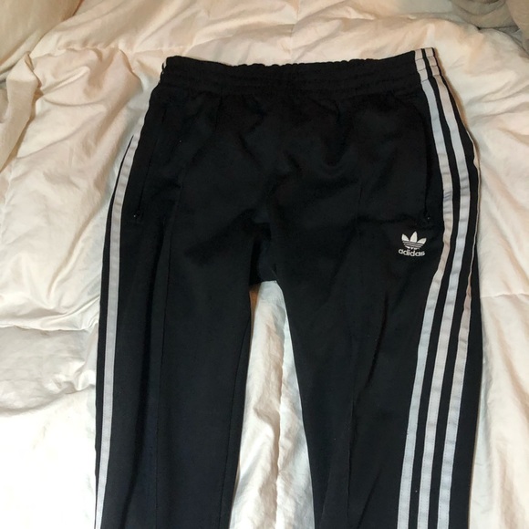 Black Adidas tracksuit - Picture 5 of 7